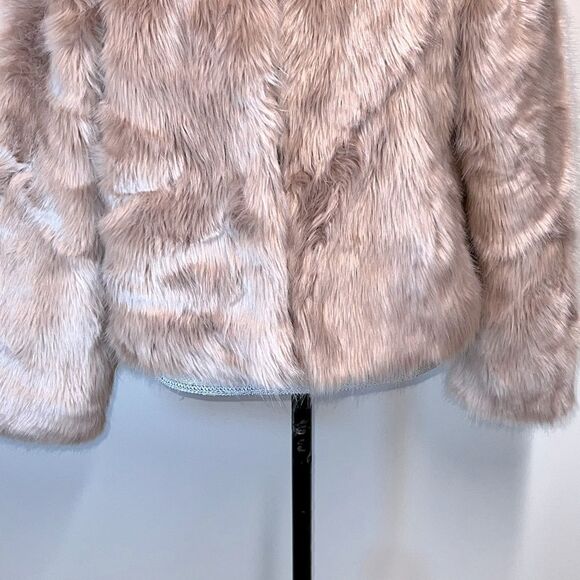 New Carolina Belle Montreal Faux Fur Champagne Rose Jacket VERY TRENDY!  SIZE L - Picture 4 of 8